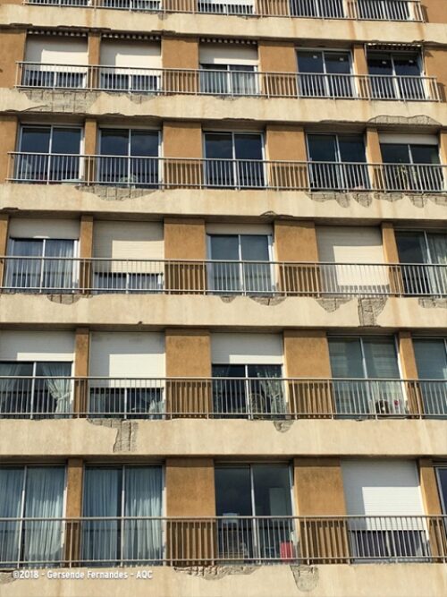 Désordre bâtiment : Éclatement de béton en façade - Concours photo AQC 2018 - Gersende Fernandes