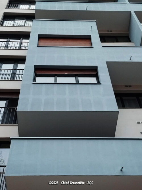 Désordre bâtiment : Spectres en façade - Concours Photo AQC 2025 - Chloé Grossetête
