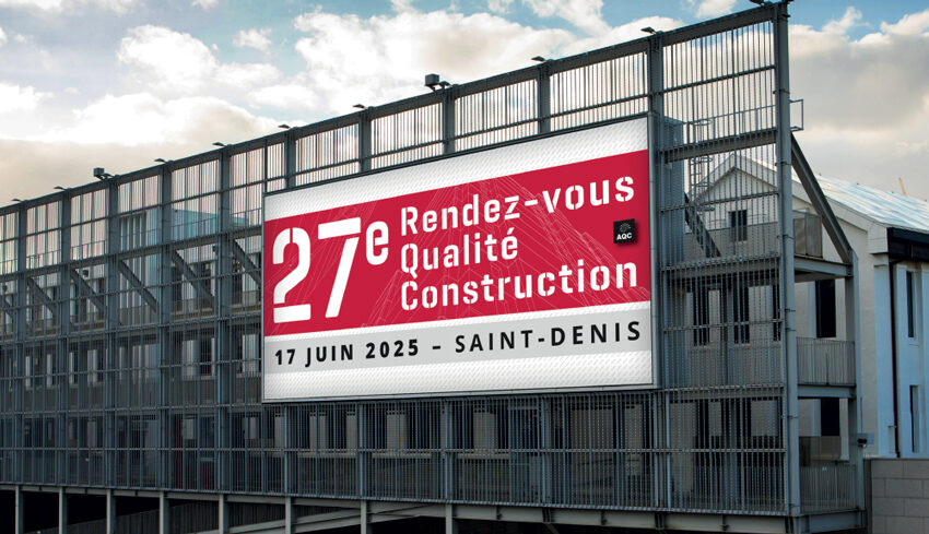 Logo du 27e Rendez-vous Qualité Construction, l'évènement annuel de l'AQC, sur un panneau publicitaire urbain