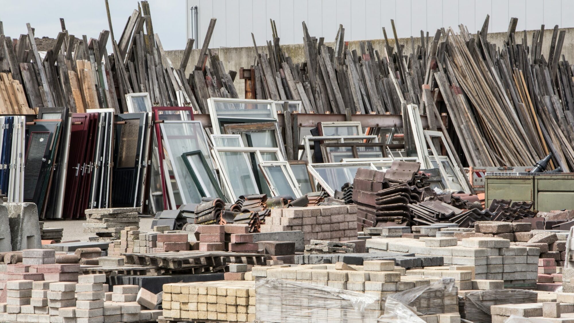 Photo de matériaux de construction pour du réemploi