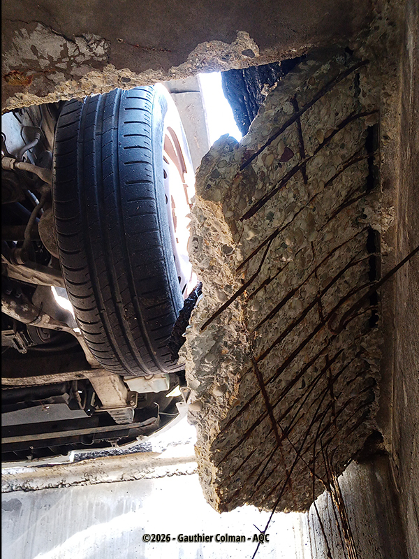 Désordre bâtiment : Effondrement dalle parking : corrosion des armatures - Concours Photo AQC 2026 - Gauthier Colman