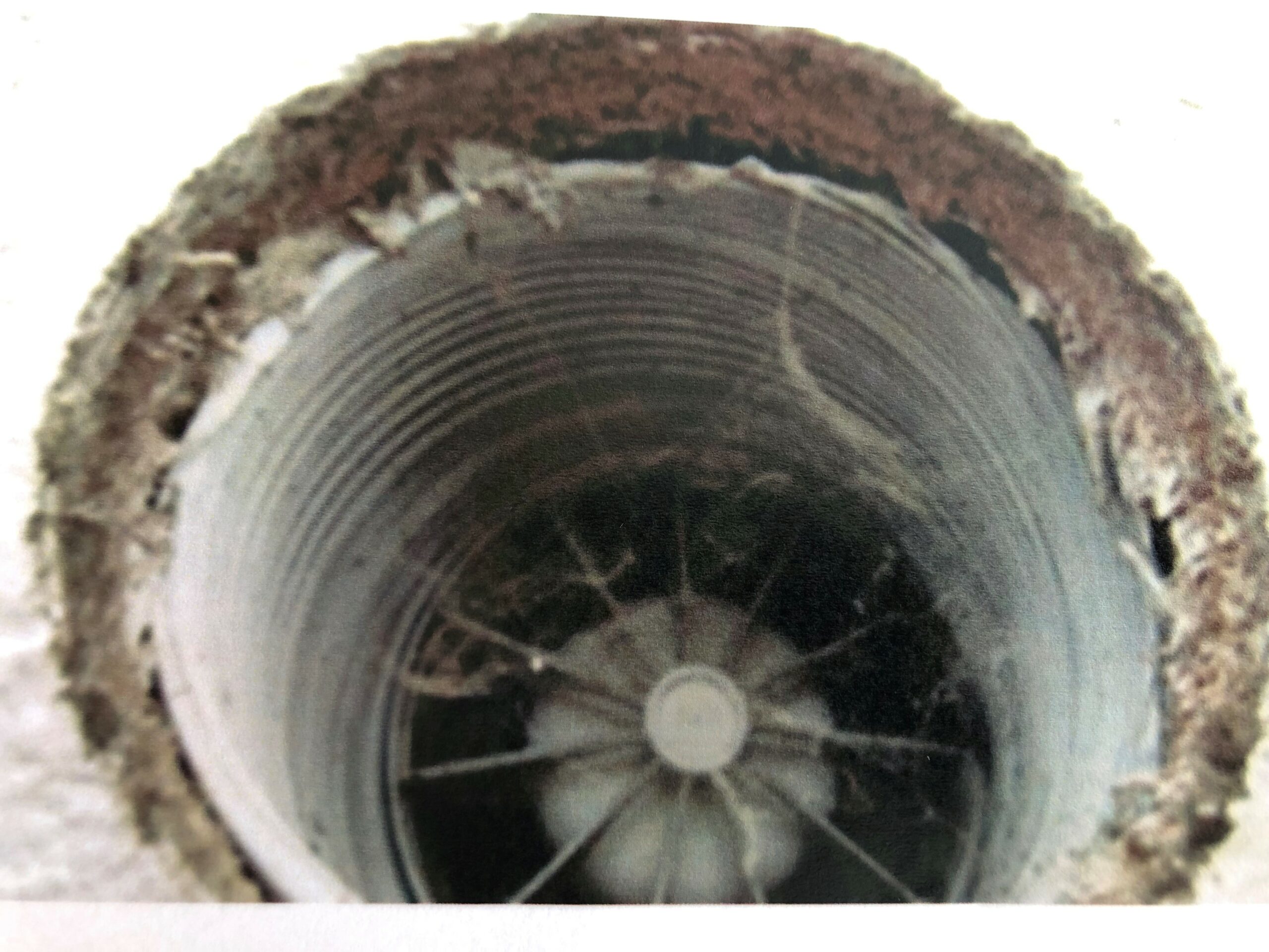 Défauts d'exécution des sorties de ventilateurs sur ossature bois&nbsp;: dégradations systématiques des panneaux OSB